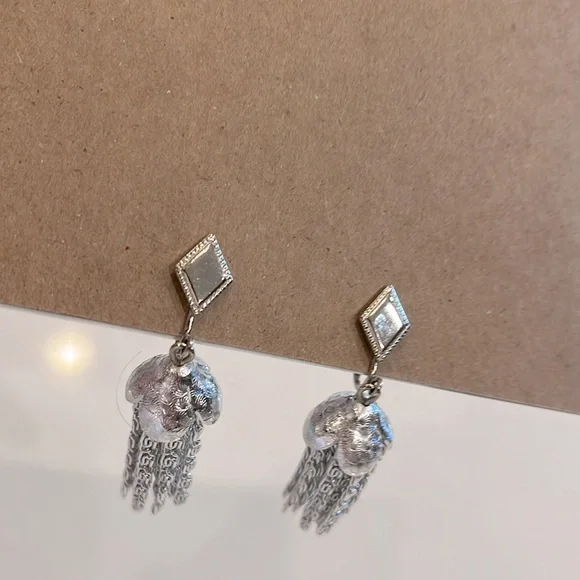 Sarah Coventry & Copper brushed on Turquoise Clip On Earrings. 2 pair. - Picture 15 of 16